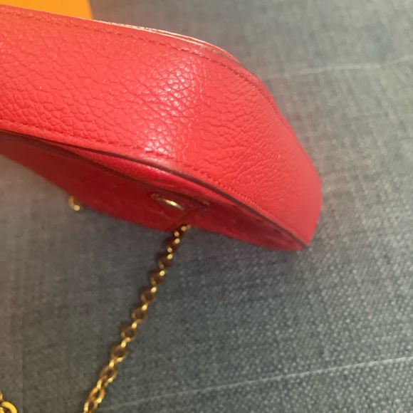 Louis Vuitton Félicie Pochette in monogram Empreinte Leather Scarlet Red - Picture 12 of 13